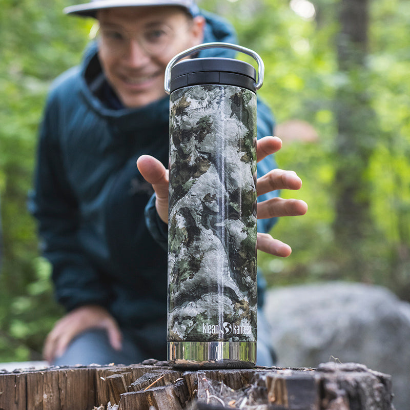 20oz-tkwide-with-cafe-cap-mossy-oak-d8 20oz_bottle_twist_mossyoak_terragila_closeup_square.jpg