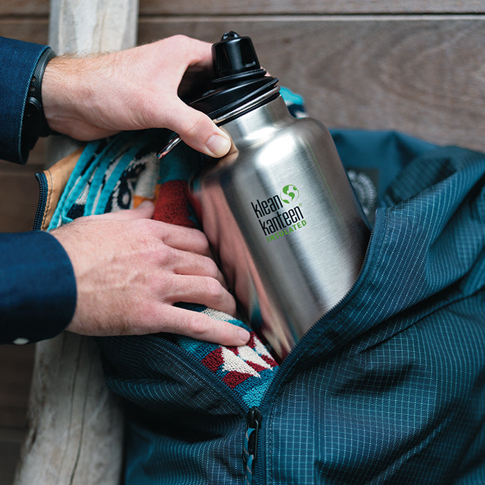tkwide-chug-cap-z7 K64TKWSSL-BS-Chug-Cap-Out-of-Duffle_lifestyle.jpg