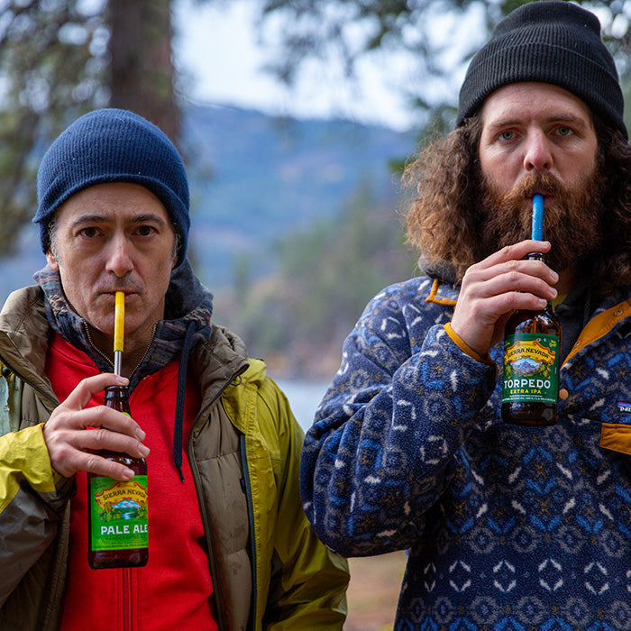 straw-4-pack-u0 recycled_steel_straws_beers_dudes_lifestyle.jpg