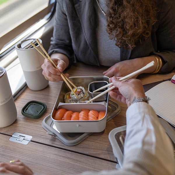 55oz-rise-food-box-big-meal-b6 rise_food_lunch_box_big_meal_tofu_sushi_share_square.jpg