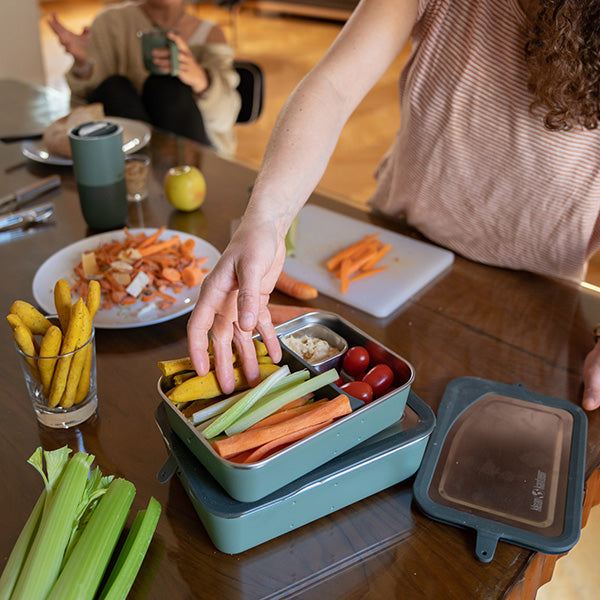 55oz-rise-food-box-big-meal-b6 rise_food_lunch_box_big_meal_veggie_dividers_square.jpg